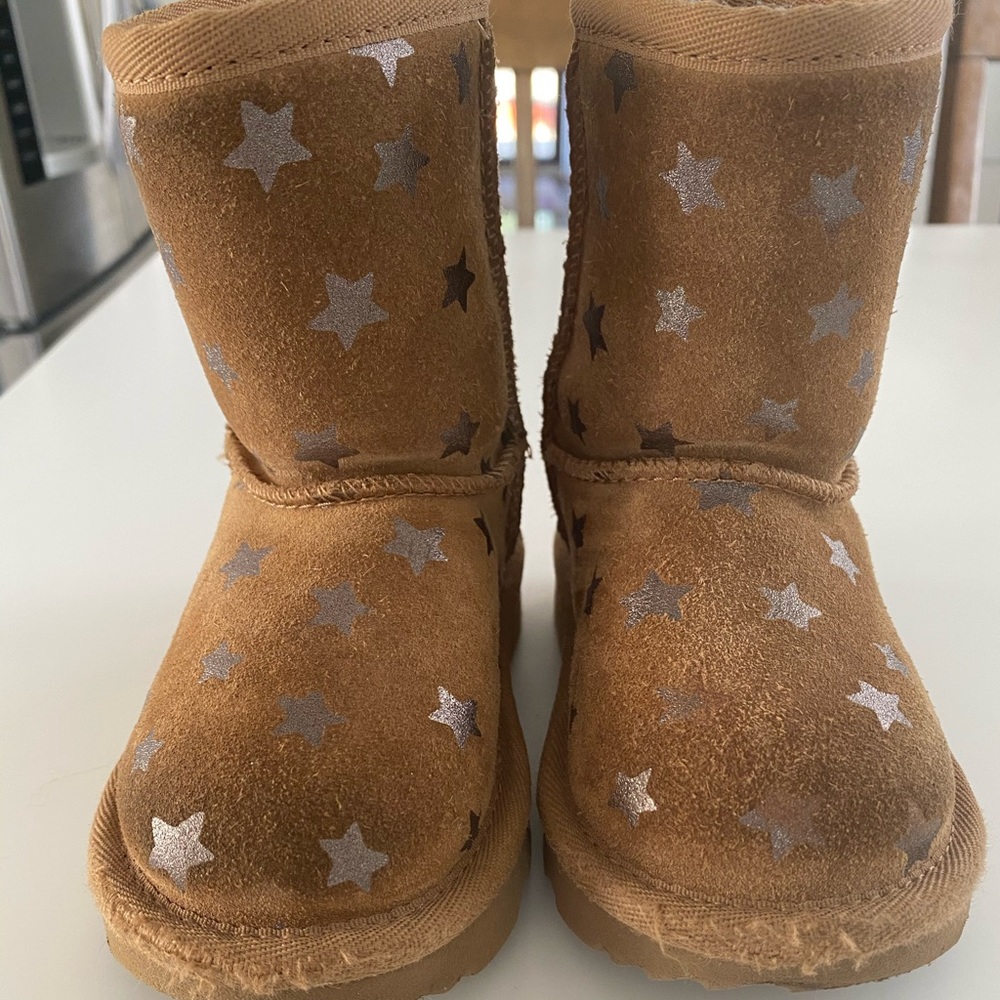 UGG - Toddler 7